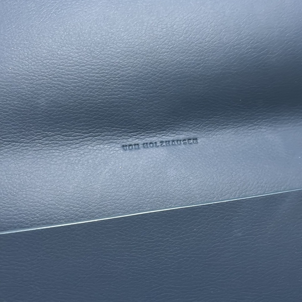 Von Holzhausen Elegant Blue Leather Portfolio/ Ipad Case Bag — image 3 of 8